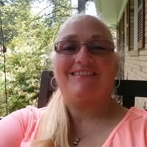 Meet your Posher, Connie